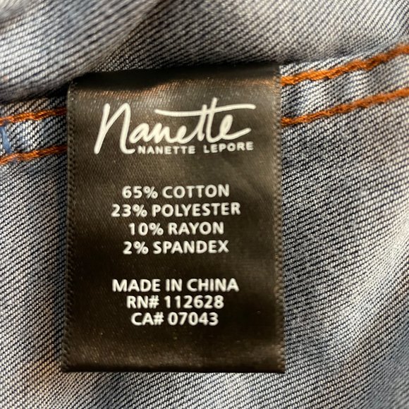 Nanette Lepore Denim Jacket M Fiona Wash NWOT - Picture 4 of 7